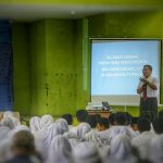 Walikota Jadi "Guru"